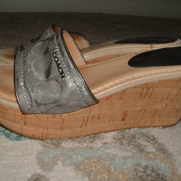 Coach bundle Coach Shoes and Scarf duo 2piece set - Picture 12 of 13